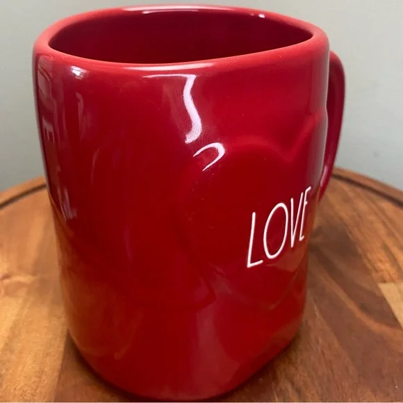 RAE DUNN 3D Heart Mug & Heart Measuring Cups Set - Picture 10 of 11